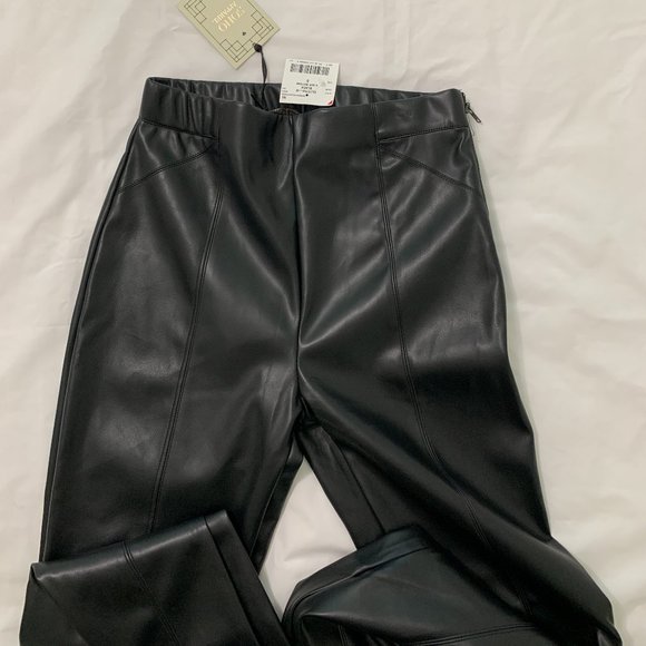 Soho Apparel Pants - NWT Soho Apparel Women´s Faux Leather Leggings, Size S